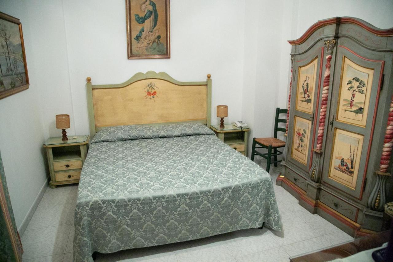Hotel La Riva Giardini Naxos Εξωτερικό φωτογραφία