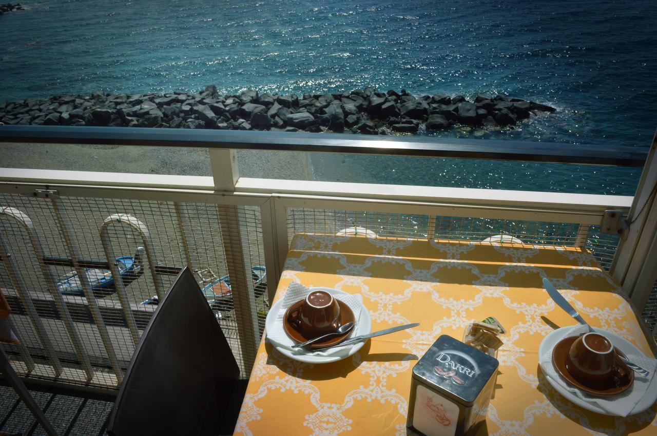 Hotel La Riva Giardini Naxos Εξωτερικό φωτογραφία