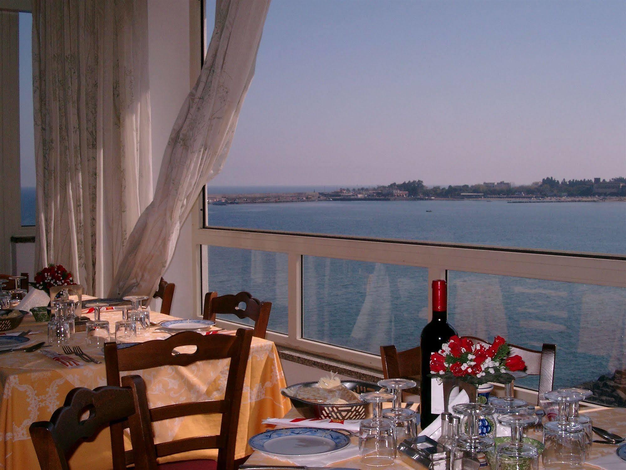 Hotel La Riva Giardini Naxos Εξωτερικό φωτογραφία